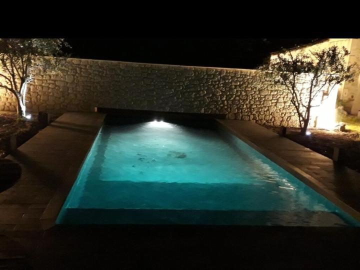 Gite Du Mas De La Finiere ,Avec Spa Interieur Châteaurenard Exterior foto